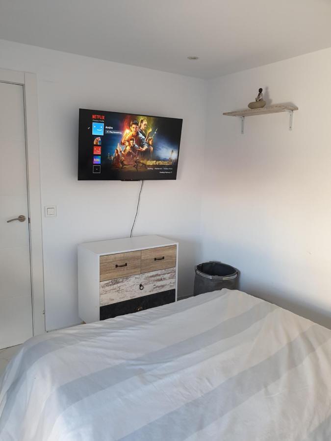 Beachside Apartment In Torrevieja Zewnętrze zdjęcie