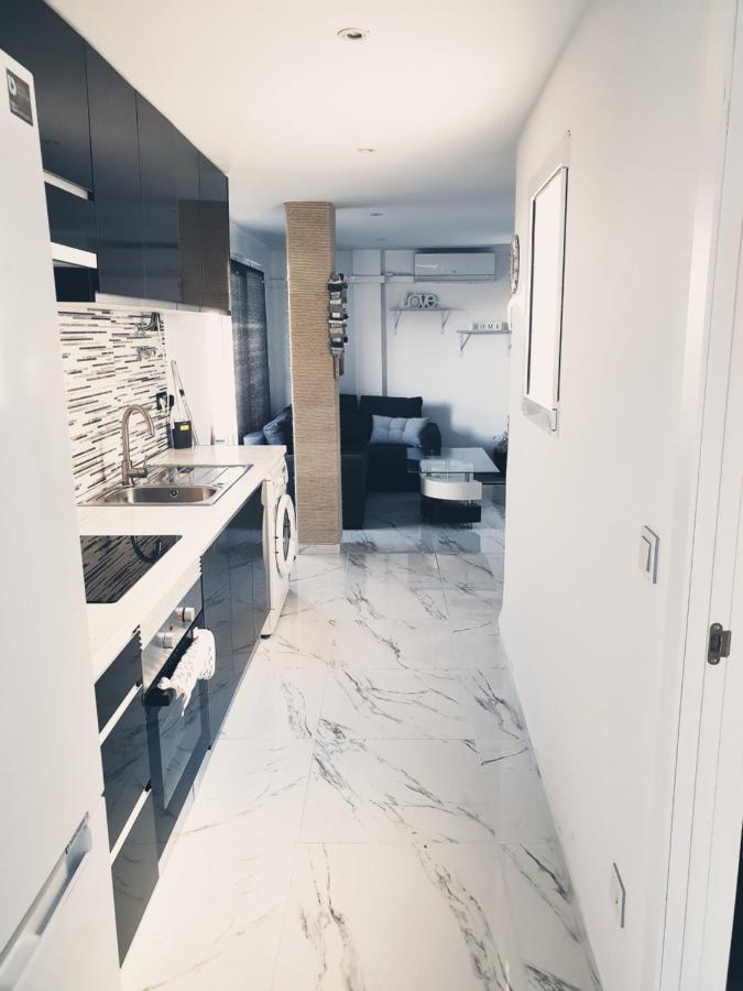 Beachside Apartment In Torrevieja Zewnętrze zdjęcie