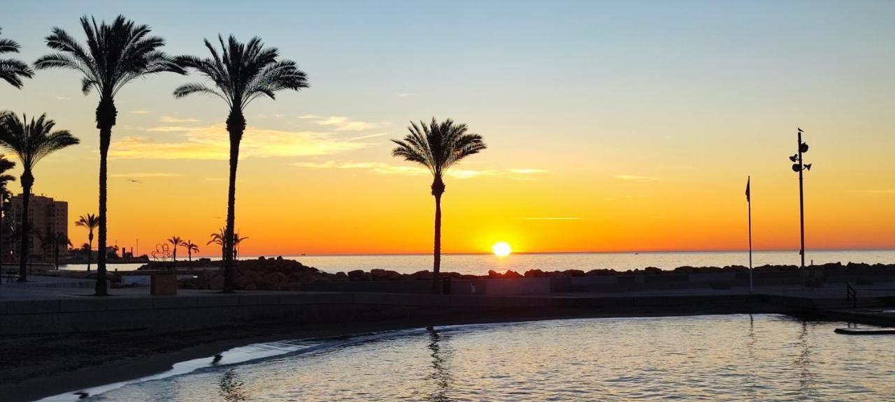 Beachside Apartment In Torrevieja Zewnętrze zdjęcie